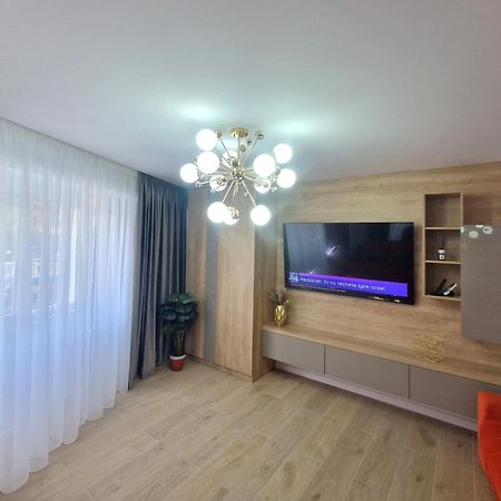 Ultracentral Luxury Apartament Curtea De Arges Exterior photo